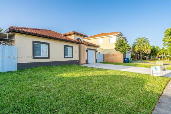 Graceland Estates North, 15919 SW 306th Ter, Leisure City, Florida 33033, image 1