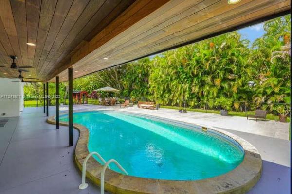 Hallmark Heights Estates, 12100 SW 69th Ct, Pinecrest, Florida 33156, image 1