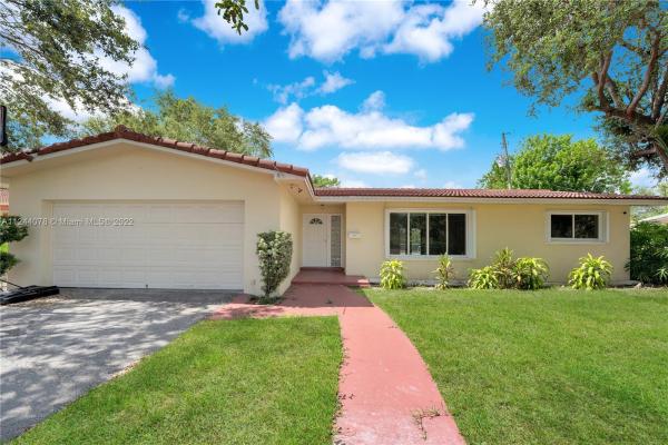 Millers El Portal Estates, 30 NW 88th St, El Portal, Florida 33150, image 1