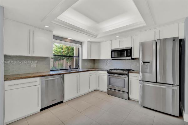 Sabal Chase, 11032 SW 112th Ave, Kendall, Florida 33176, image 2