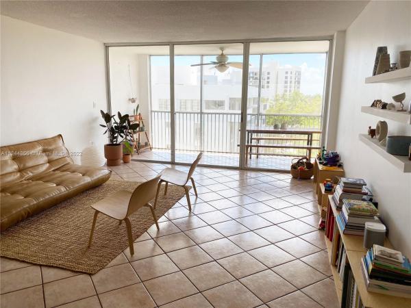 Island Breakers, 150 Ocean Lane Dr #6C, Key Biscayne, Florida 33149, image 1