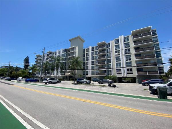 Guildford, 9800 W Bay Harbor Dr #208, Bay Harbor Islands, Florida 33154, image 1