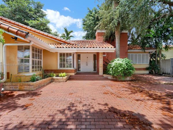 Pervas, 2250 SW 131st Pl, Tamiami, Florida 33175, image 1