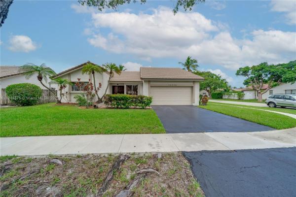 Nob Hill Estates, 10308 NW 6th St, Plantation, Florida 33324, image 1
