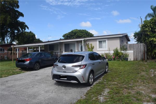 Twin Lakes South, 4230 NW 12th Ave, Oakland Park, Florida 33309, image 1