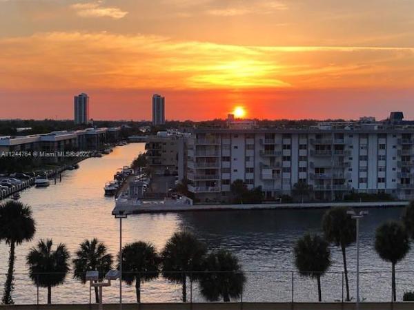 Winston Towers 700, 290 174th St #708, Sunny Isles Beach, Florida 33160, image 2