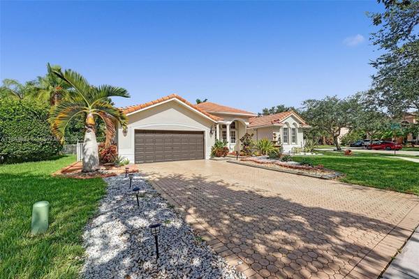 Spring Valley Estates, 1284 NW 163rd Ter, Pembroke Pines, Florida 33028, image 1