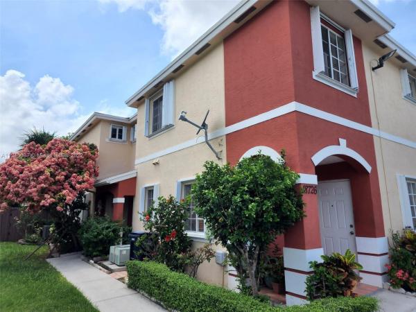 Royale Point Townvillas, 18726 SW 100th Ave #18726, Cutler Bay, Florida 33157, image 1