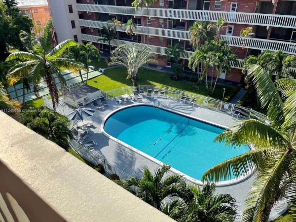 Eldorado Plaza West, 200 NE 12th Ave #2E, Hallandale Beach, Florida 33009, image 1