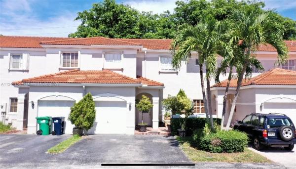 Bridgeport Villas, 14265 SW 125th Ct #14265, Three Lakes, Florida 33186, image 1