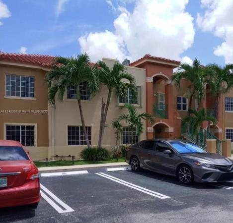 Bonita Golfview Townvillas, 6960 NW 174th Ter #703, Country Club, Florida 33015, image 1