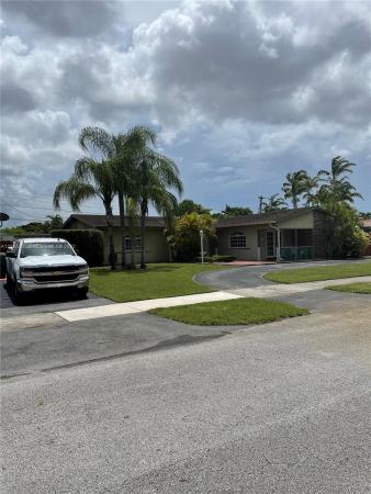 Southern Estates, 3710 SW 124th Ct, Tamiami, Florida 33175, image 2