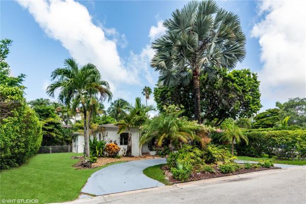 Glencoe, 3540 E Glencoe St, Miami, Florida 33133, image 2