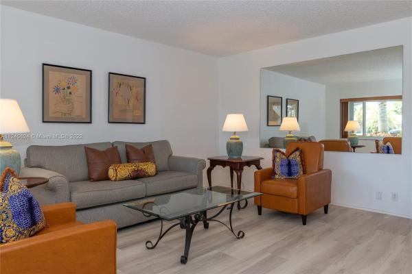 Tara Apartments, 2141 NE 68th St #107, Fort Lauderdale, Florida 33308, image 1