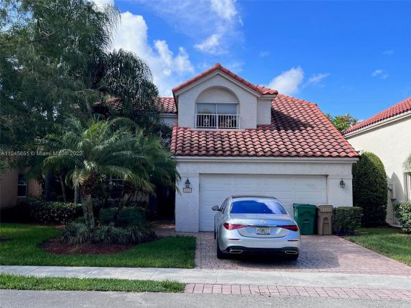 Oak Park, 9218 Magnolia Ct, Davie, Florida 33328, image 1