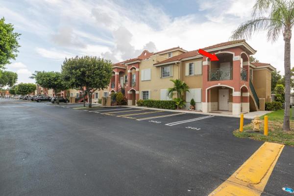 Vista Alegre Townhomes, 15330 SW 134th Pl #302, Three Lakes, Florida 33177, image 2