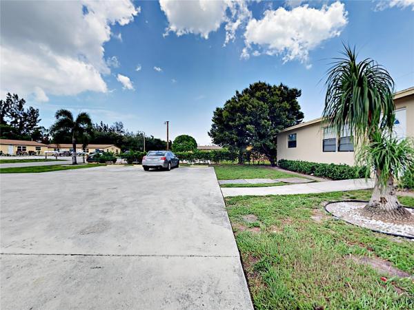 3482 S 48th Ln S, Lake Worth, Florida 33461, image 2