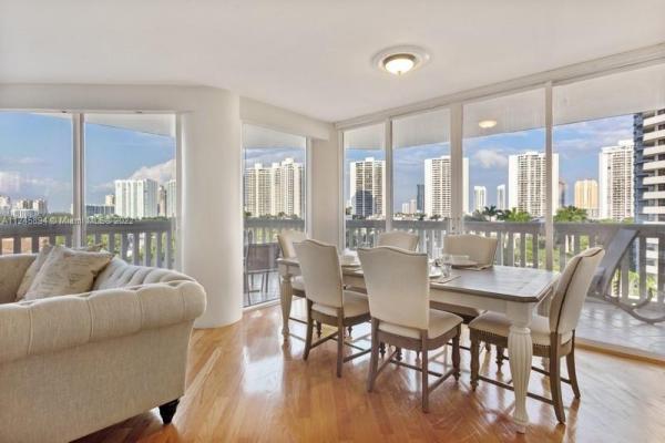 1000 Island Boulevard, 1000 E Island Blvd #904, Aventura, Florida 33160, image 2