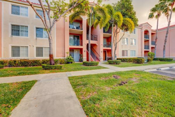 Gables Court, 6831 SW 44th St #106, Glenvar Heights, Florida 33155, image 1