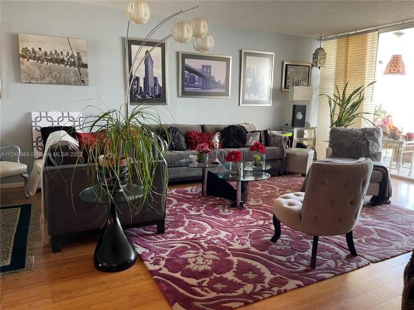 Del Prado South Towers, 18021 Biscayne Blvd #1604-2, Aventura, Florida 33160, image 2