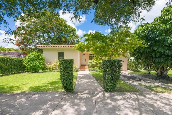 Granada, 1318 Capri St, Coral Gables, Florida 33134, image 2