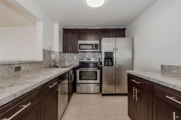 Dadeland Place, 9143 SW 77th Ave #B610, Kendall, Florida 33156, image 1