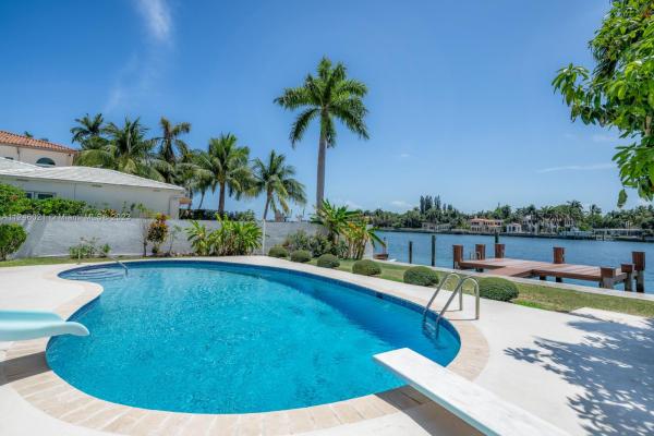 Hibiscus Island, 80 S Hibiscus Dr, Miami Beach, Florida 33139, image 1