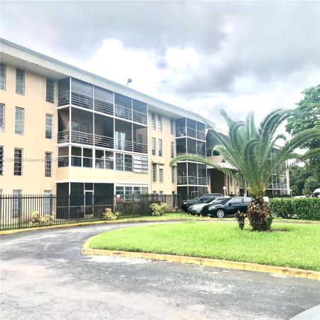Town Square, 4848 NW 24th Ct #210, Lauderdale Lakes, Florida 33313, image 1