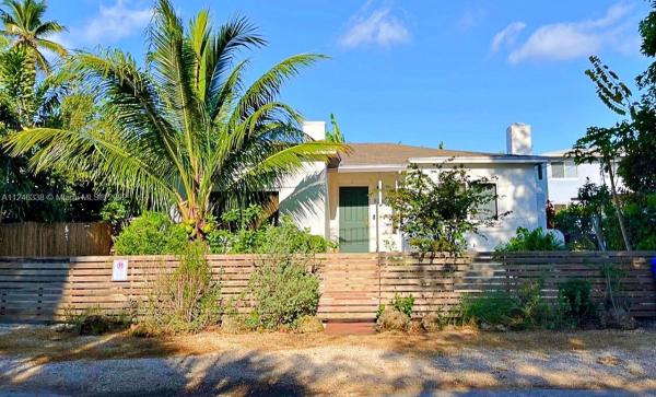 Royal Palm Gardens, 8230 NE 1st Pl, Miami, Florida 33138, image 1