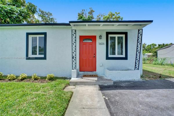 Lauderdale Manors, 1606 NW 13th Ct, Fort Lauderdale, Florida 33311, image 2