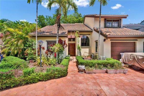 Sunset Harbour, 6327 SW 127th Ct, Kendale Lakes, Florida 33183, image 2
