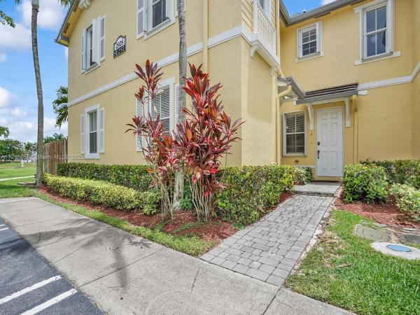 Fiji, 2928 SE 2nd St #2, Homestead, Florida 33033, image 2