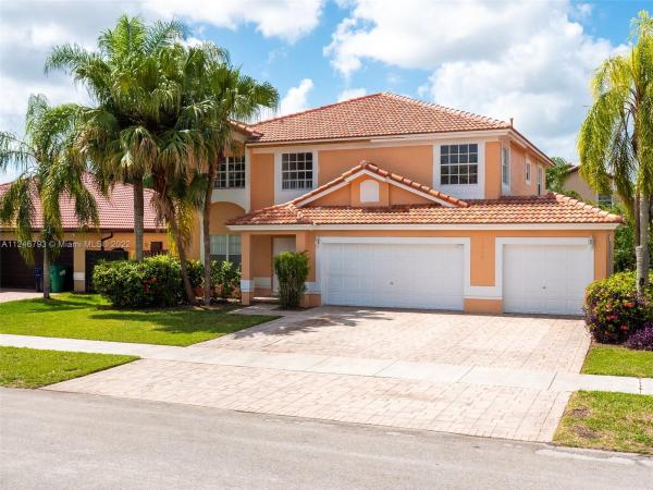 Victoria Parc, 15452 SW 146th Ter, Country Walk, Florida 33196, image 2