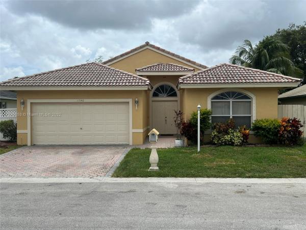 Eagle Creek At Pembroke Lakes South, 11540 SW 9th Ct, Pembroke Pines, Florida 33025, image 1