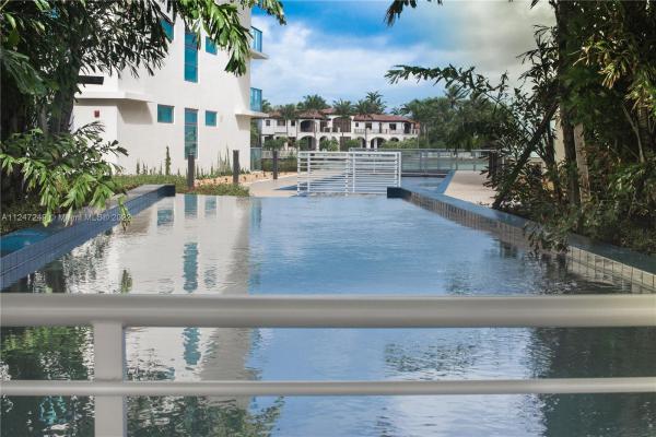 Peloro, 6620 Indian Creek Dr #301, Miami Beach, Florida 33141, image 1