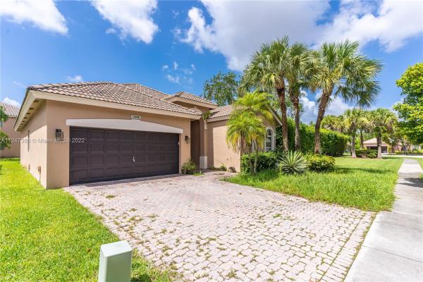 Sandal Bay At Pembroke Shores, 16646 SW 1st St, Pembroke Pines, Florida 33027, image 1