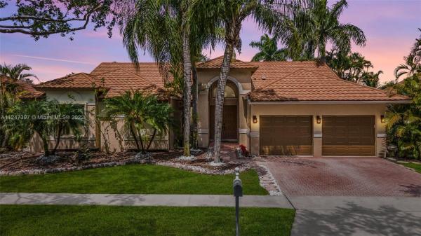 Malibu Pointe At Silver Lakes, 1506 NW 183rd Ter, Pembroke Pines, Florida 33029, image 1