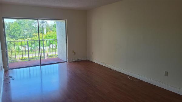 Kings Creek South, 7777 SW 86th St #F1-310, Kendall, Florida 33143, image 2