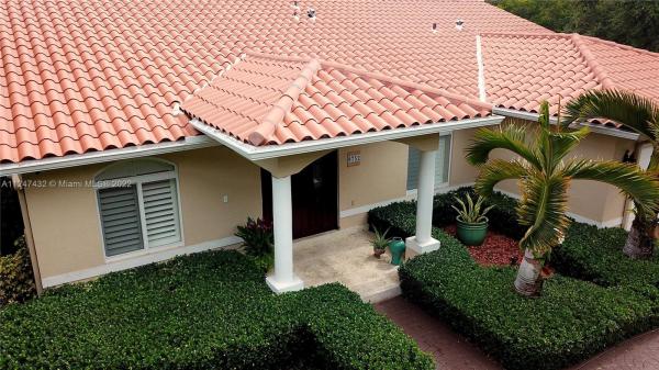 9752 SW 92nd Ter, Kendall, Florida 33176, image 2