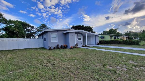 Lauderdale Manors, 1112 NW 14th St, Fort Lauderdale, Florida 33311, image 2