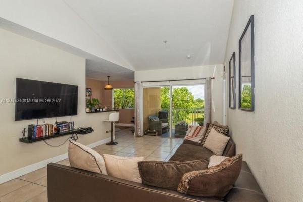Cutler Lakes, 21150 SW 87th Ave #302, Cutler Bay, Florida 33189, image 1