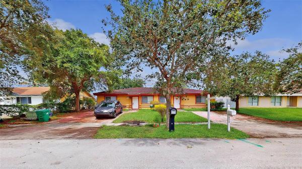 South Ridge Heights, 20700 SW 120th Pl, South Miami Heights, Florida 33177, image 1