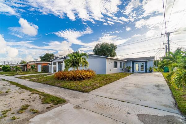 Riverdale Estates, 20830 NW 34th Ave, Miami Gardens, Florida 33056, image 2