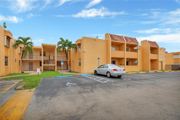 Westchester Luxury, 8990 SW 24th St #226, Westchester, Florida 33165, image 1