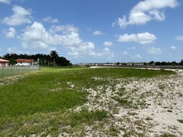 Country Club Ranches, 48 Sw Ct, Miramar, Florida 33027, image 1