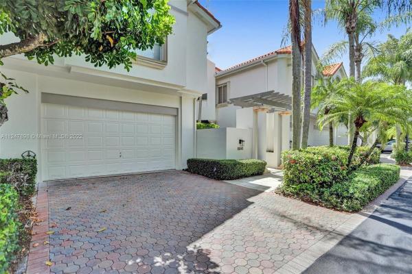 Swan Lake, 8841 SW 68th Ave, Pinecrest, Florida 33156, image 1