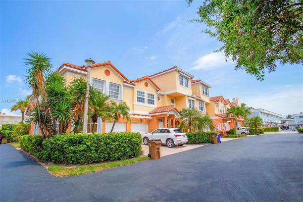 Ocean Breeze Club, 1998 NE 7th St #104, Deerfield Beach, Florida 33441, image 1