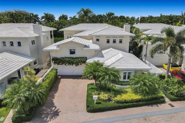 Grand Bay Villas, 7 Turtle Walk, Key Biscayne, Florida 33149, image 1