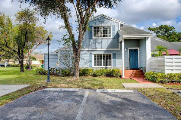 Village Homes At Country Walk, 13796 SW 147th Cir Ln #3-8, Country Walk, Florida 33186, image 1