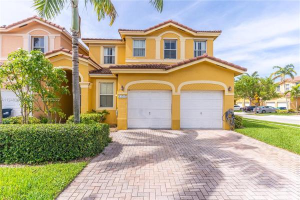 Kendall Breeze West, 13787 SW 114th Ter #13787, The Hammocks, Florida 33186, image 1